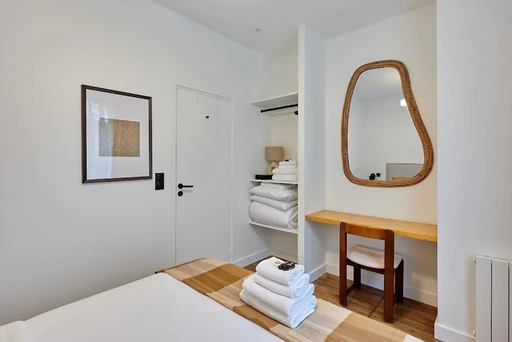 Apartment In The Center Of By Prestige