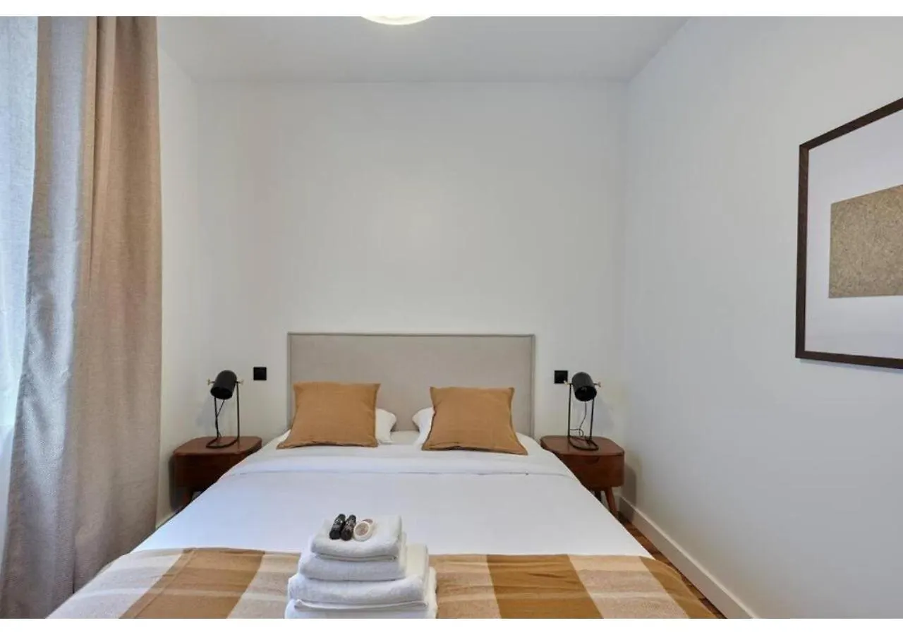 In The Center Of By Prestige Apartment Paris
